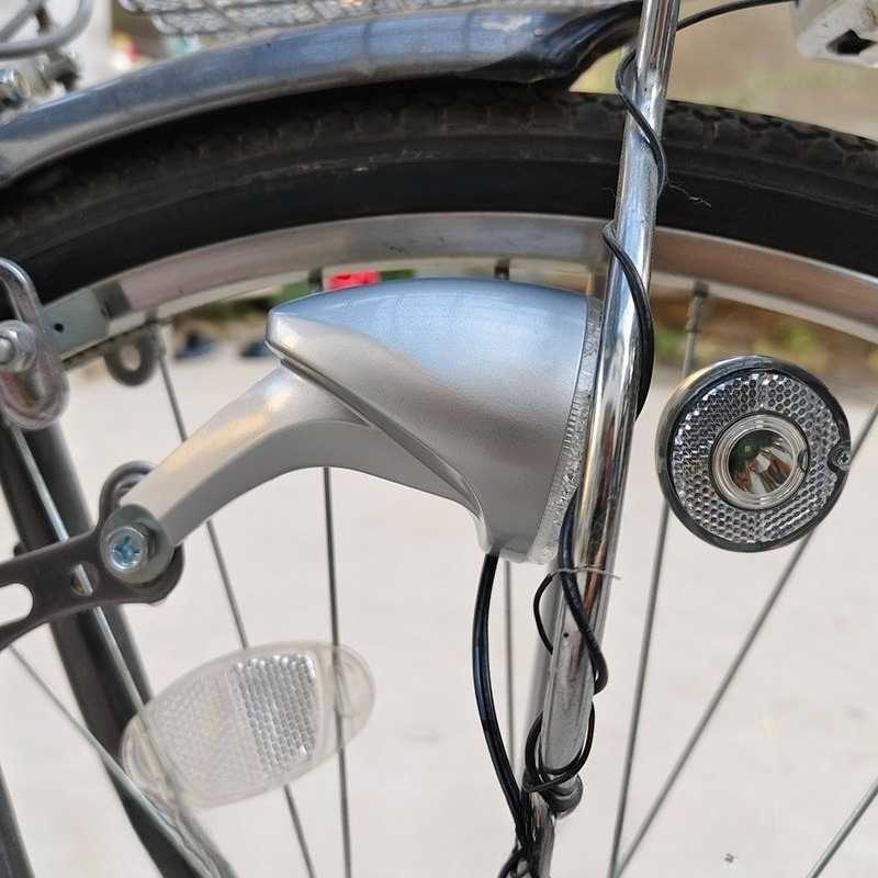 Mountain Biking Japan - Japan Bicycle Hub Induction Light Bicycle