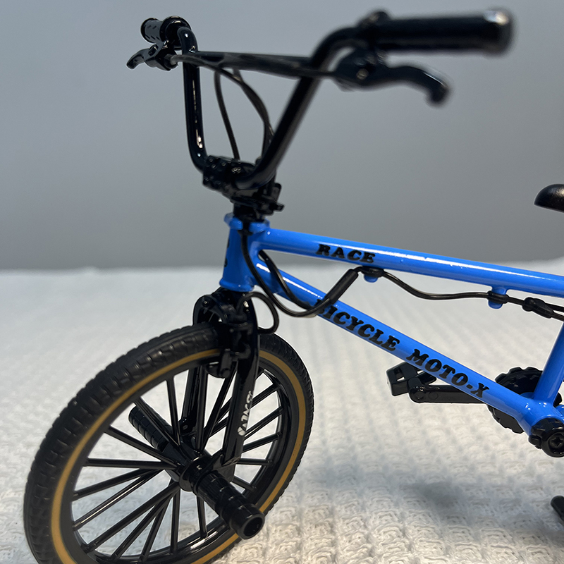 1:8 Mini Model Alloy Bicycle W - đánh giá và giá Mountain Biking Blue Mountains